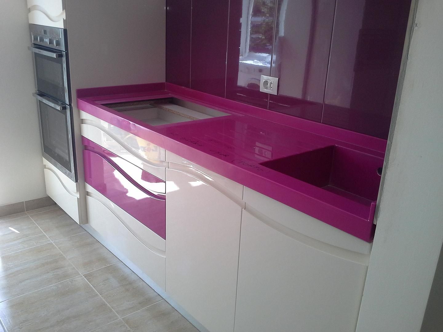 Bucatarie Pink&White cu frezaj