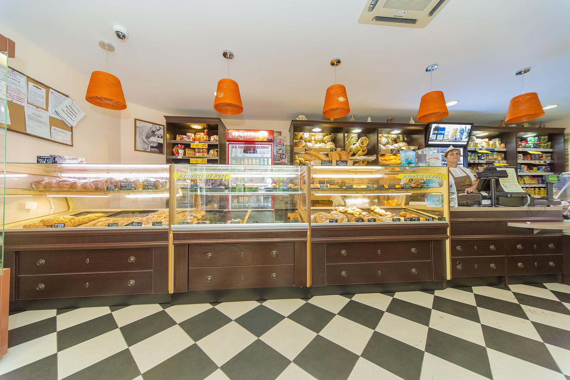 Spatiu Comercial Wenge&Migdal