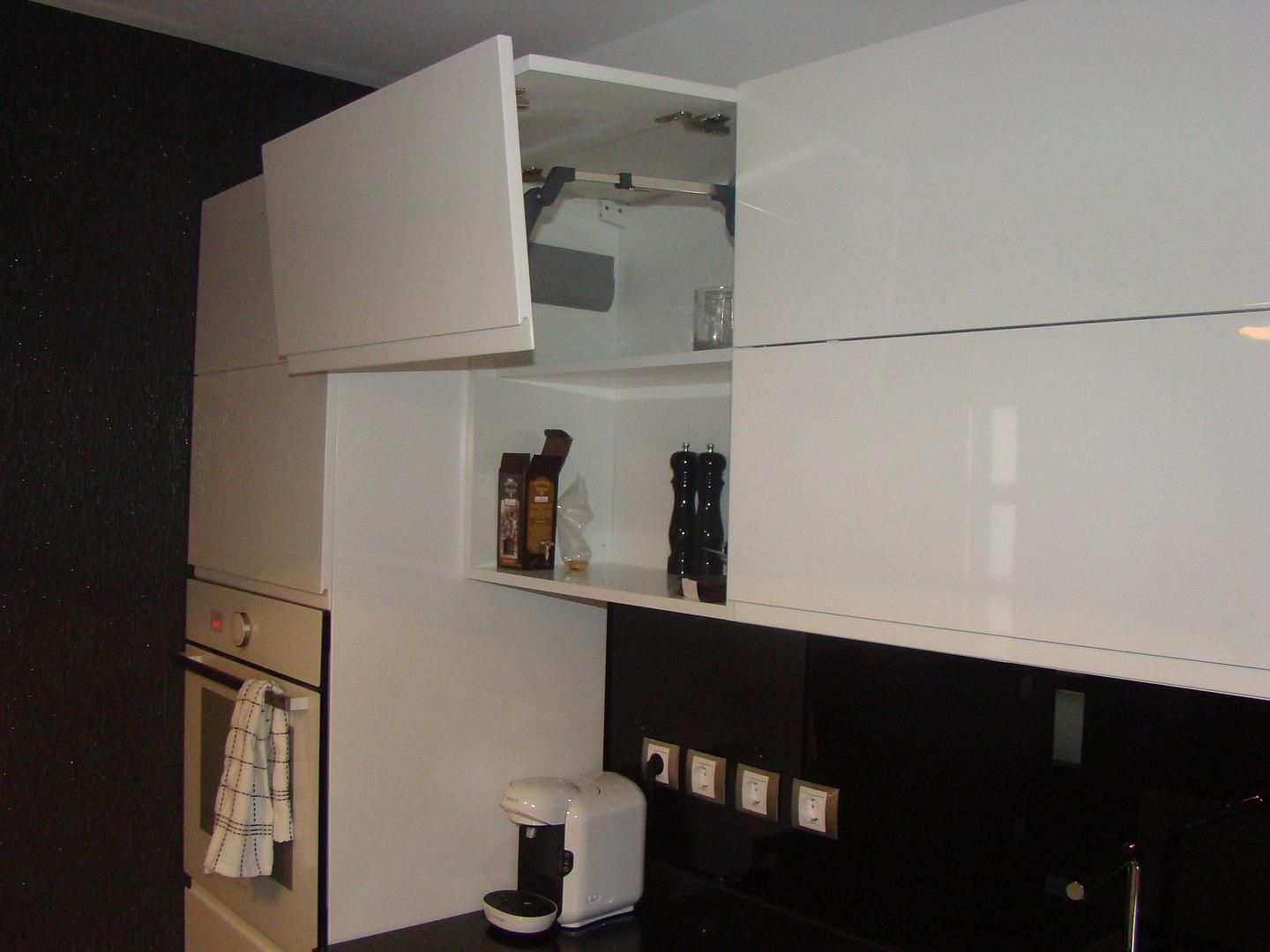 Bucatarie White Island - Sistem Aventos